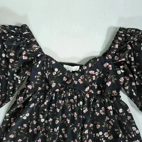 WAYF black and floral baby doll dress puff sleeve sz XS/S - Picture 3 of 14